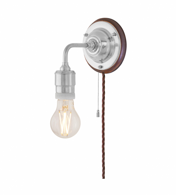Karlskrona Lampfabrik Nylander Vägglampa Förnicklad Brunt Fäste 23 cm