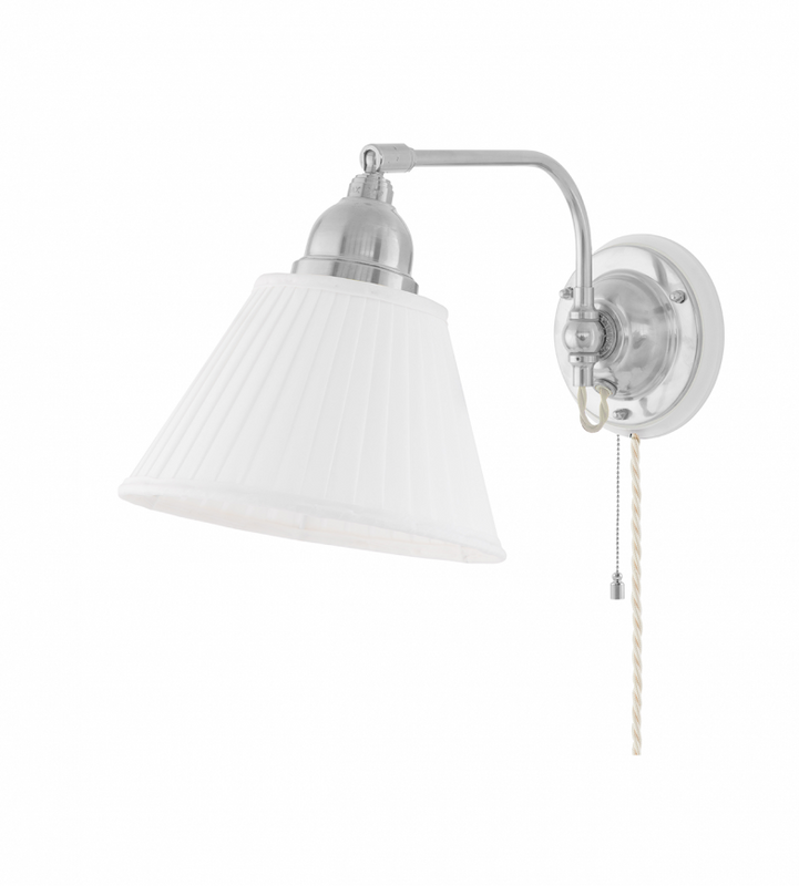 Karlskrona Lampfabrik Gripenberg Vägglampa Mässing Brytare Vitt Fäste 20 cm