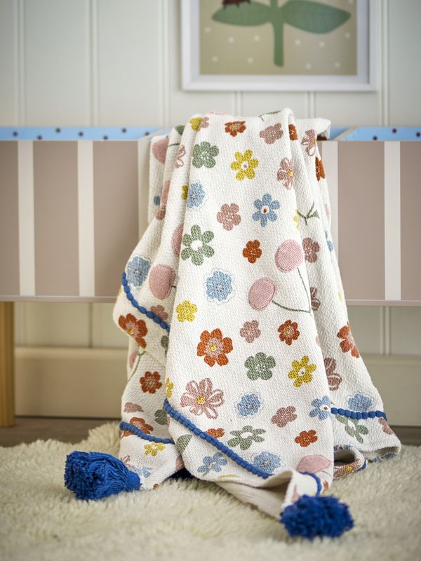 Bloomingville Cherry pläd flerfärgad 160x130 cm