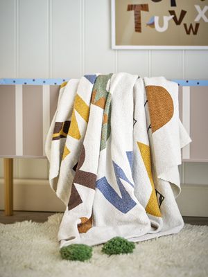 Bloomingville Memmo pläd flerfärgad 160x130 cm