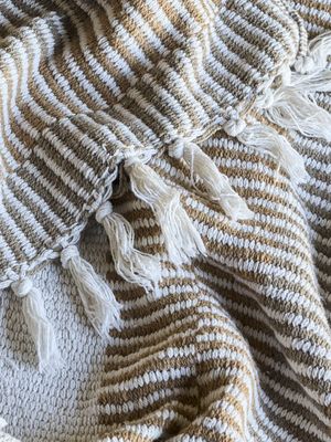 Bloomingville Isnel pläd flerfärgad 160x130 cm