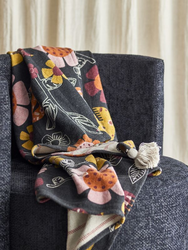 Bloomingville Vivielle pläd flerfärgad 160x130 cm