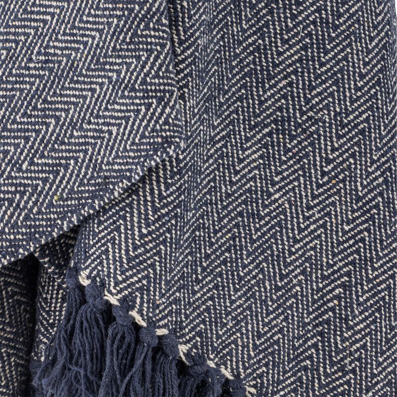 Bloomingville Herringbone pläd blå 160x130 cm