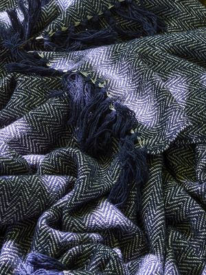 Bloomingville Herringbone pläd blå 160x130 cm