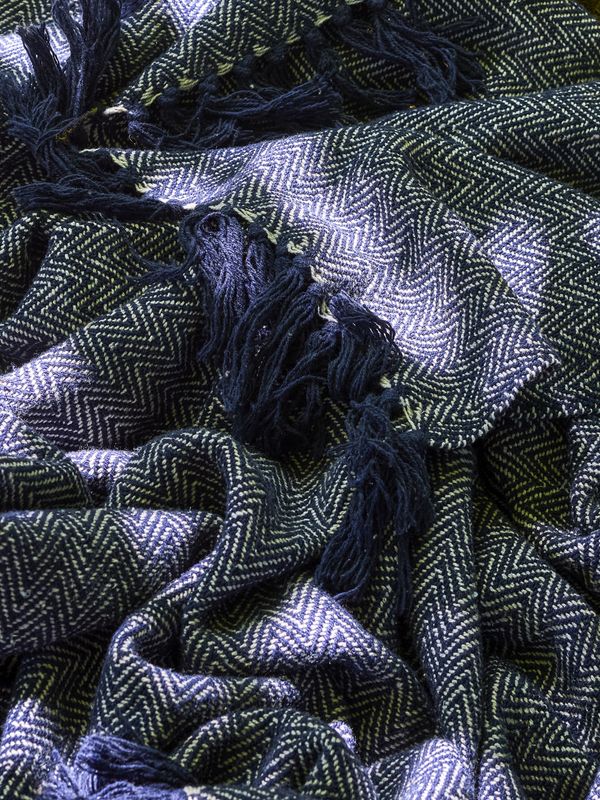 Bloomingville Herringbone pläd blå 160x130 cm