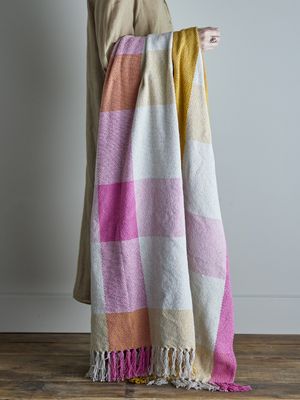 Bloomingville Hadley pläd flerfärgad 160x130 cm