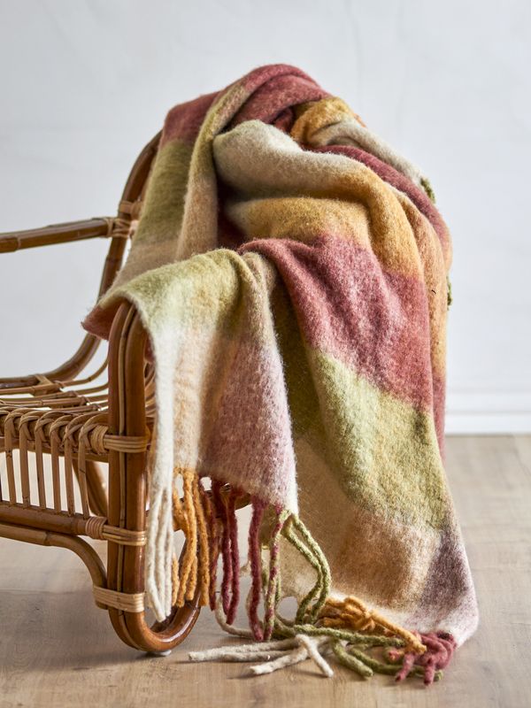 Bloomingville Hamisha pläd flerfärgad 152x127 cm