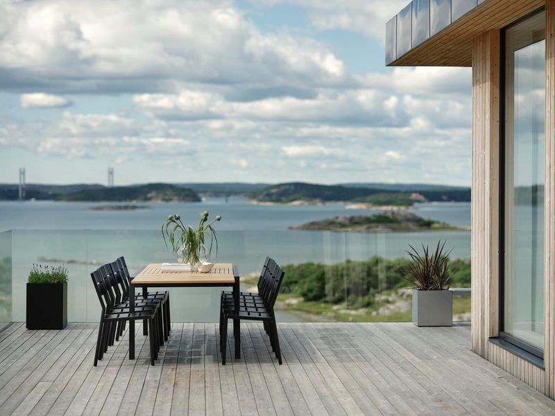 Brafab Naos Matbord Svart/Teak