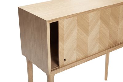 Hübsch Herringbone Konsolbord Skjutdörrar Natur
