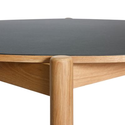 Hübsch Oblique Matbord Runt Svart