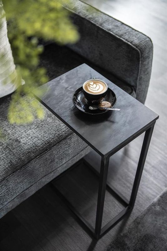 By Boo Edge Sidobord Svart