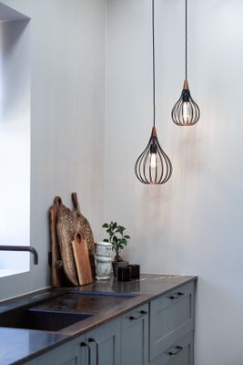 Halo Design DROPS Pendant Pendellampa Svart Ø23 cm