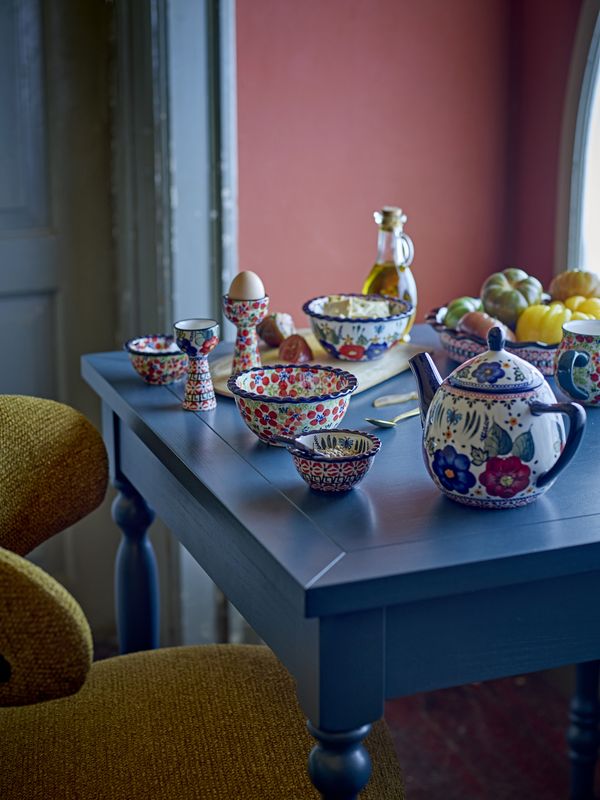 Bloomingville Bassy matbord, blå, granträ