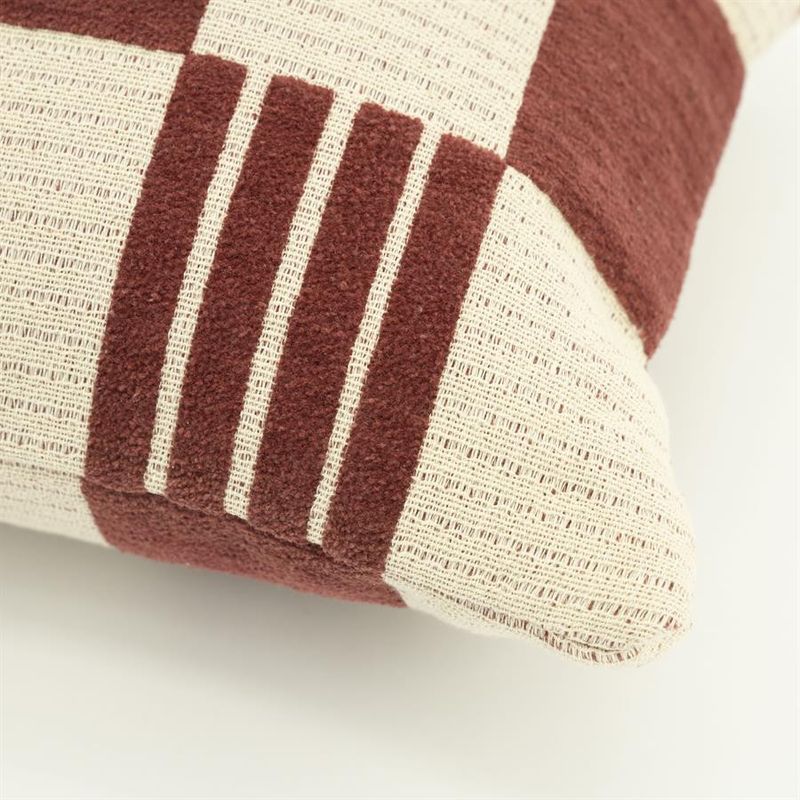 By Boo Prydnadskudde Twist 35x55 cm - Burgundy Röd