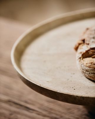 Nordal MASA bricka på fot - elfenben