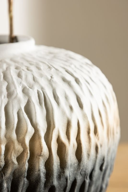 Venture Home Pane Vas – Elegant Keramisk Skulptur