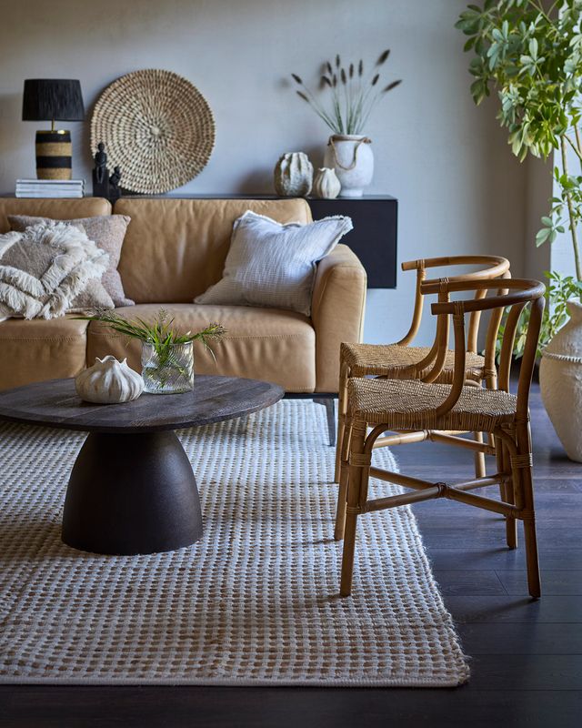 Affari of Sweden LANDO Bordslampa, Svart/Natur