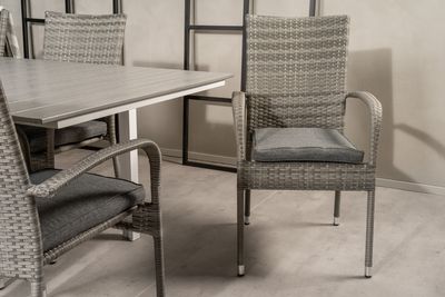 Venture Home Levels & Anna Rektangulärt Matbord 160 x 100 Vit + 8 st Matstolar Grå