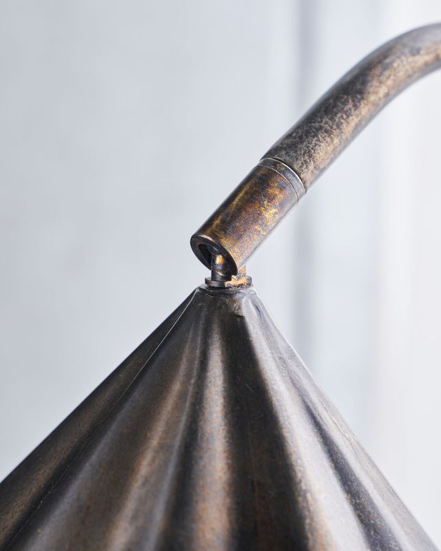 House Doctor Flola Golvlampa Antik Brun