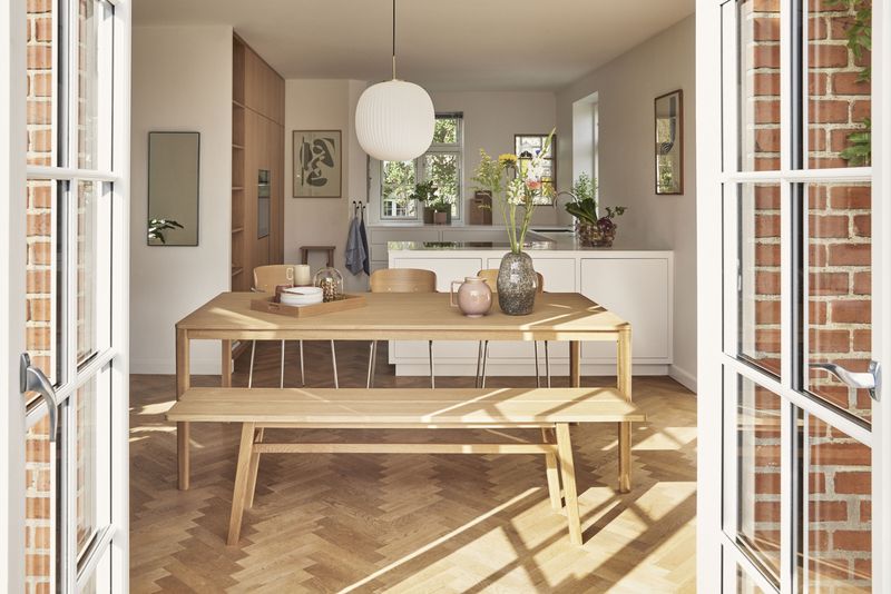 Hübsch Serene Taklampa Ø42 Vit med Mässingdetaljer