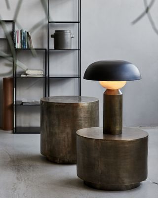 House Doctor Big Fellow Bordslampa Antik mässingsfärg