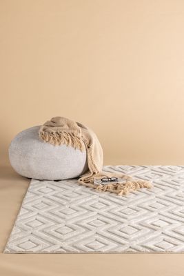 Venture Home Pia Matta