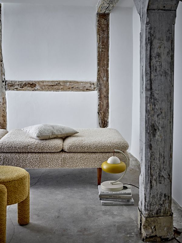 Bloomingville Bruno Pall, Gul, Polyester