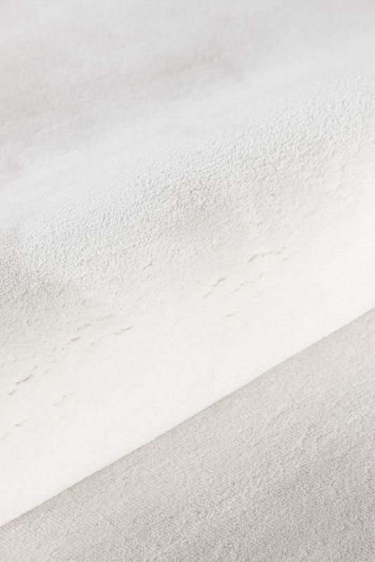 Venture Home Nixie Matta