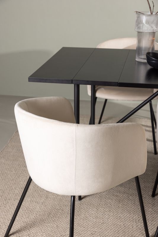 Venture Home Matgrupp Astrid med stolarna Berit