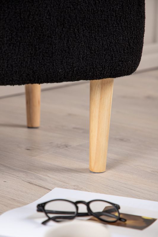 Venture Home Salina Puff