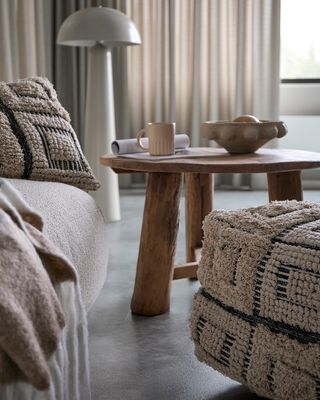Affari of Sweden FUNGI Golvlampa, Vit