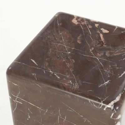 By Boo Sidobord Dice - Röd Marmor