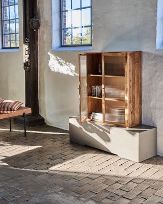 House Doctor Balance Väggskåp Antik brun Antique