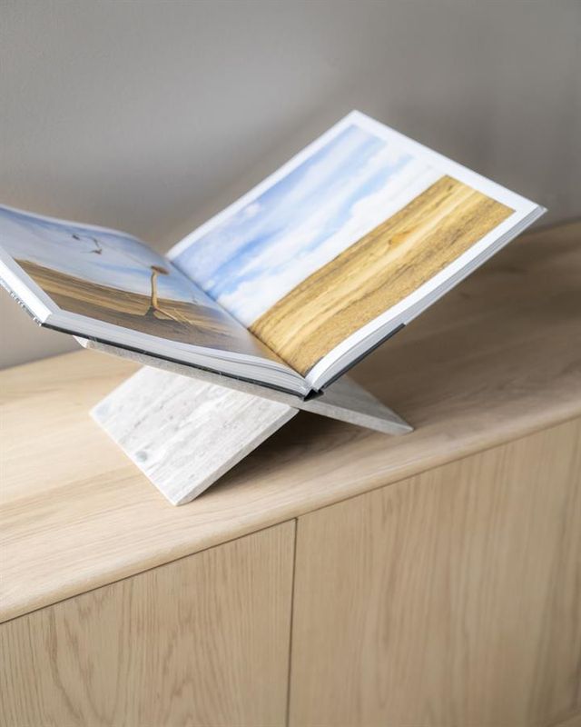 By Boo Tsun Bokstöd Beige