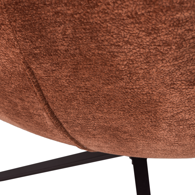 WOOOD Maudi Snurrfåtölj i Brun Chenille