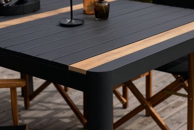 Venture Home Marion & Togo 4 st Matstolar Natur + Rektangulärt Matbord 150 x 90 Svart