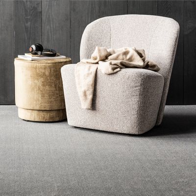 375131-C-375153-N-01_SF_VT_Pearl_poef_fluweel_champagne_Lofty_fauteuil_naturel_gemeleerd_VIERKANT