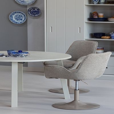 WOOOD Janne Utdragbart Rund Matbord i Ek Dakargrau