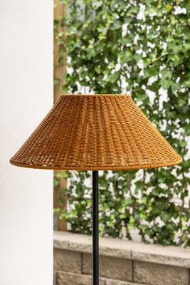 Venture Home Mabis Solcellsgolvlampa