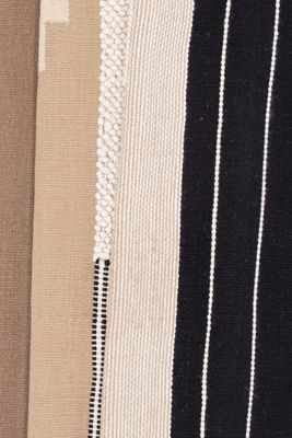 Venture Home Aston Ullmatta