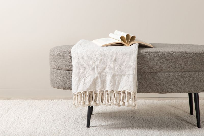 Venture Home Otto Ottoman Sittpuff i Greige Teddy