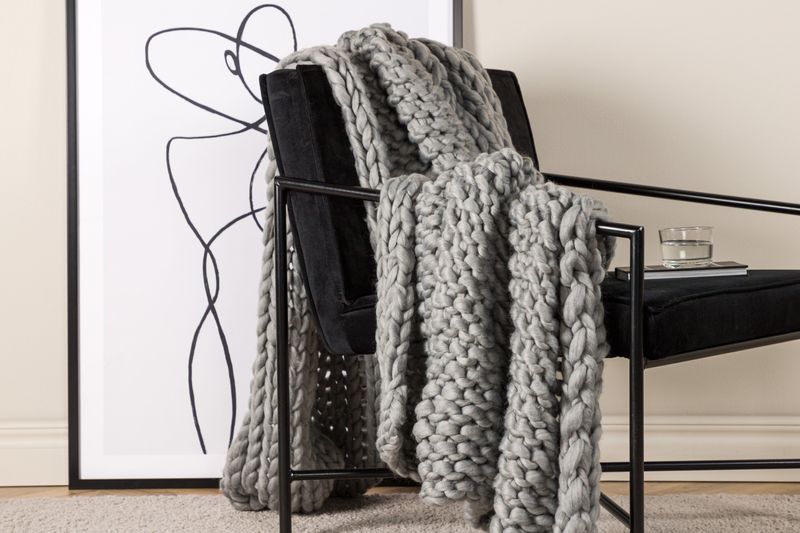 Venture Home Kate Pläd - Ljusgrå och Mysig