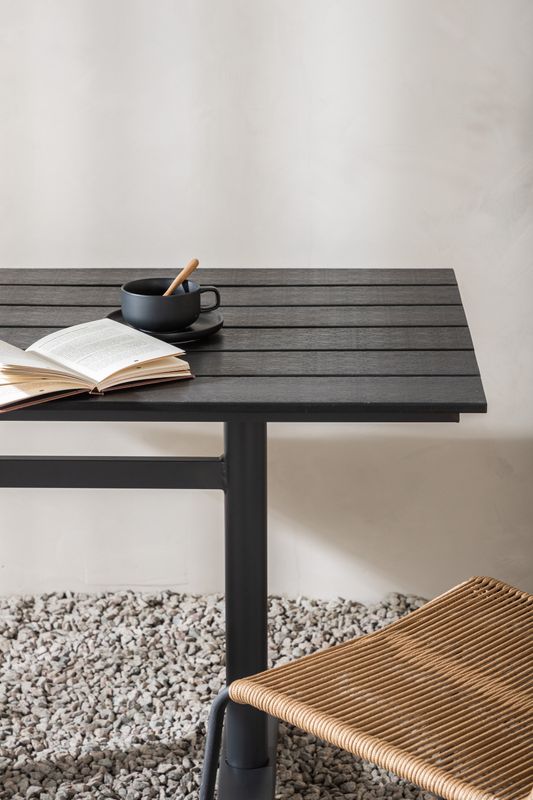 Venture Home Denver Matbord