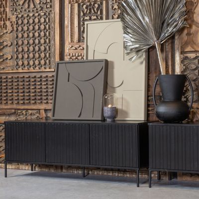 WOOOD NEW GRAVURE TV-Bänk 150 cm i Svart Furu