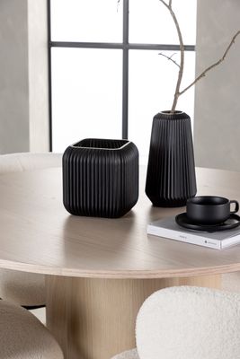 Venture Home Matgrupp Olivia med stolarna Edina