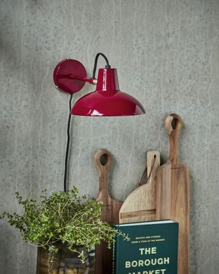 House Doctor Desk Vägglampa Röd