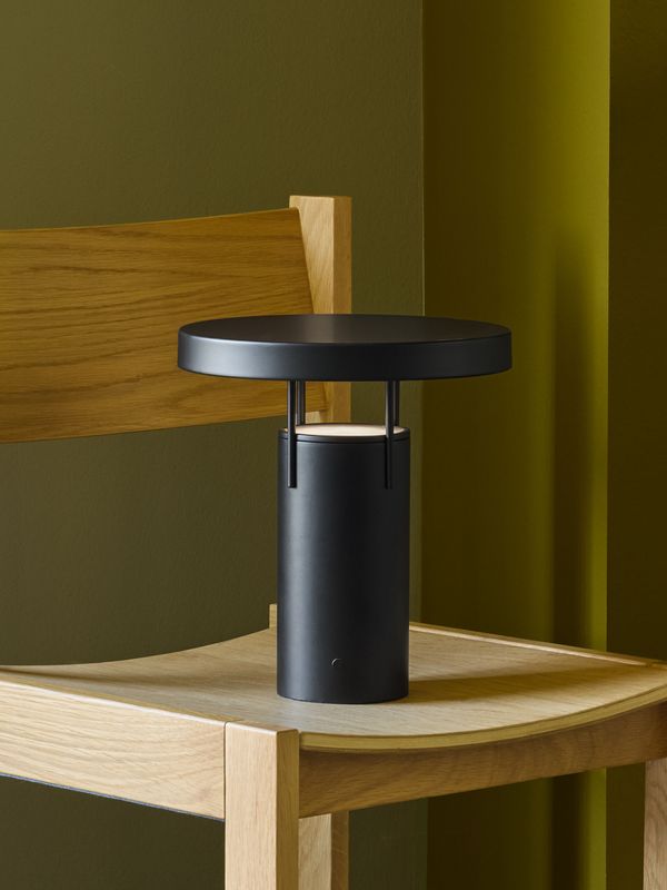 Hübsch BringMe Bärbar Lampa Matt Svart