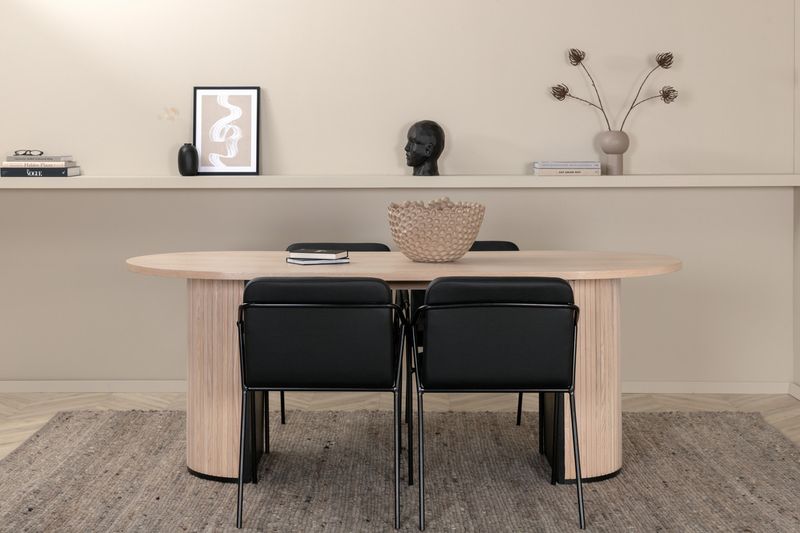 Venture Home Tvist & Bianca Matstolar 4-pack Svart + Ovala Matbord 200 x 90 Vitputsad