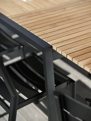 Brafab Naos matbord 100x220-320 cm svart/teak