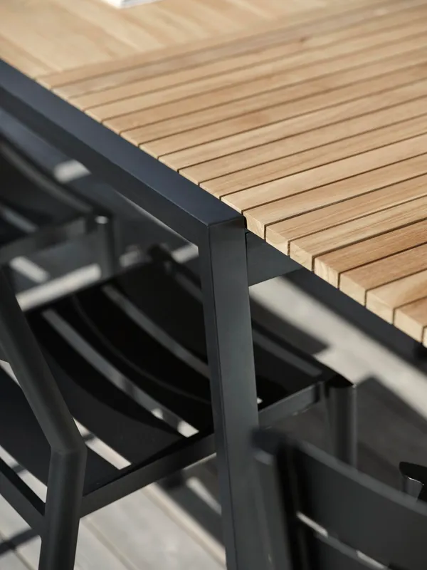 Brafab Naos matbord 100x220-320 cm svart/teak